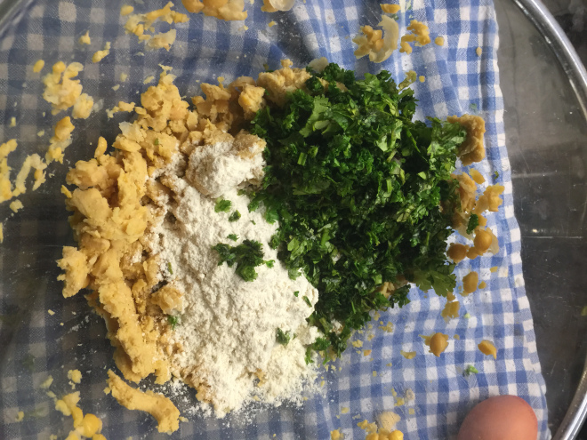 coriander-chickpeas-and-flour