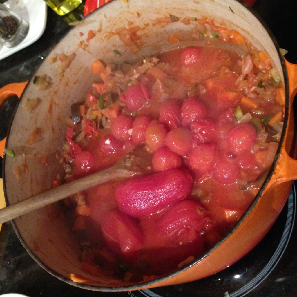 Fried vegetables with tomatoes