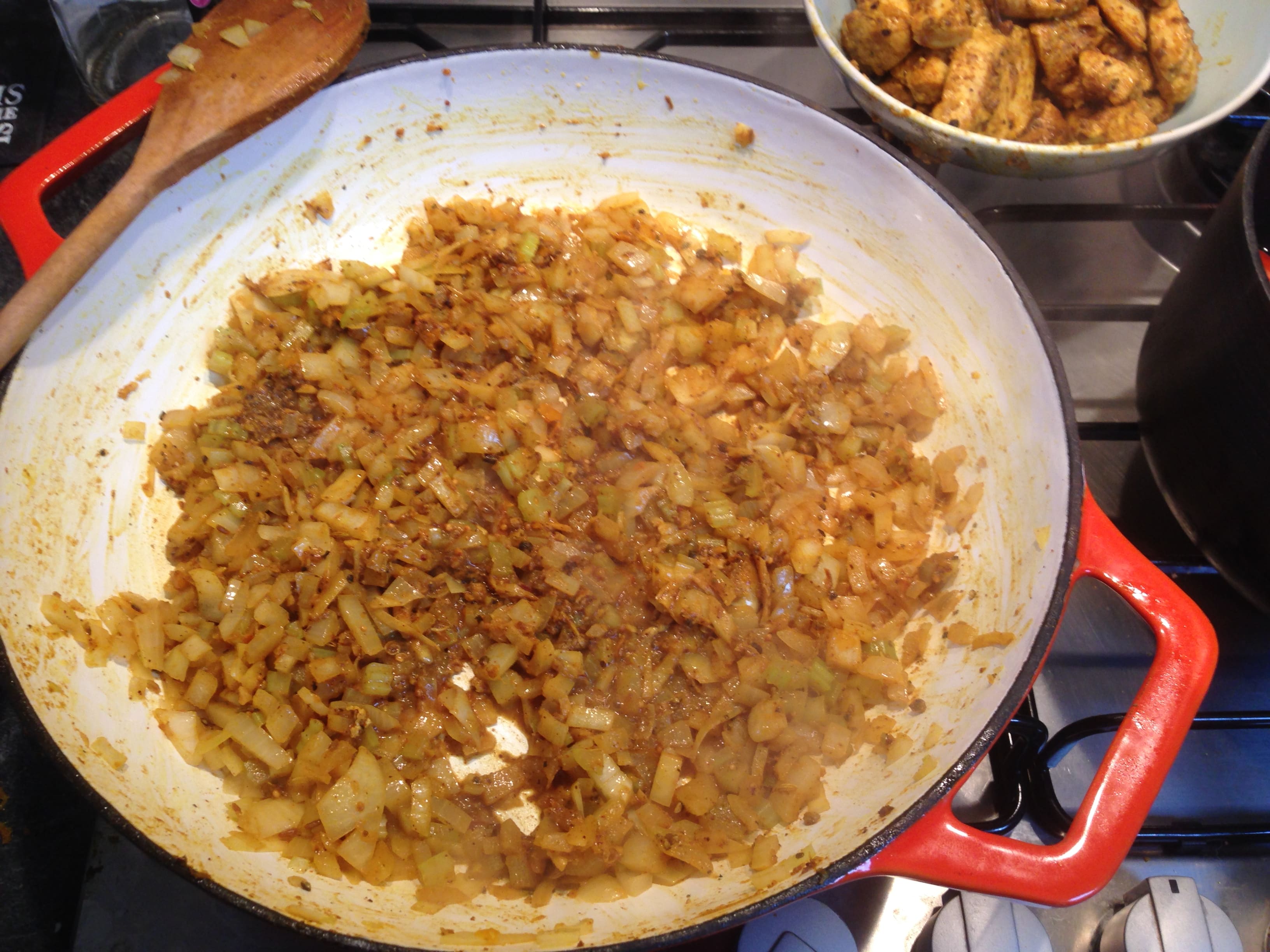 onions-cooking-in-spices